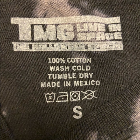 ⭐️Black. Tie Dyed  TMC Live Crew Neck Graphic T-Shirt Size Small - Picture 3 of 3